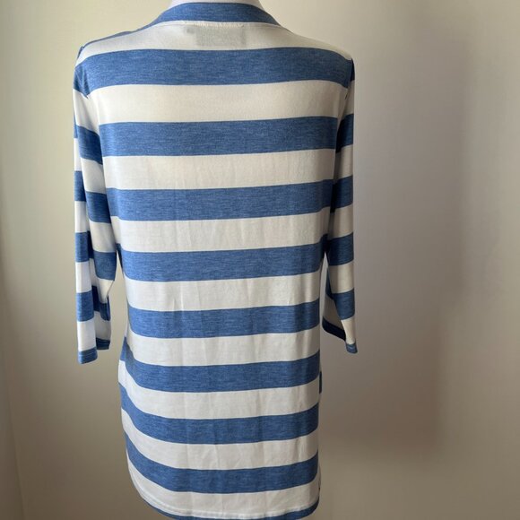 La Madona Blue & White Striped V-Neck Tee w/ Lace-Up Detail - Casual Chic! Sz M - Picture 5 of 14